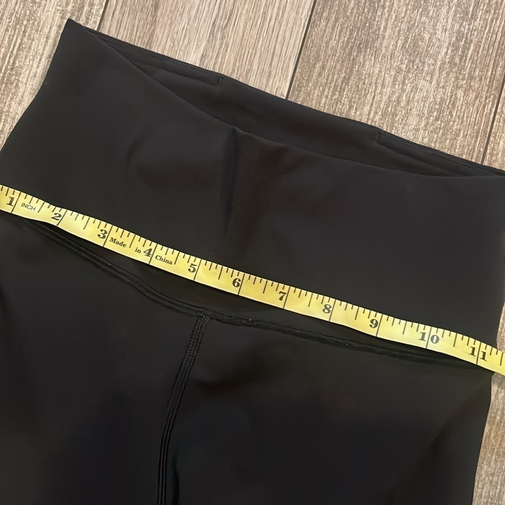 Lululemon Revitalize Crop (21") - Picture 10 of 12